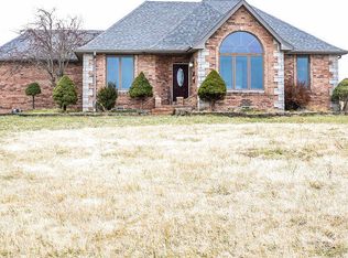 24 Oak Creek Dr, Fair Grove, MO 65648