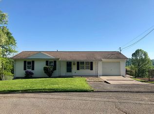 522 Cherokee Dr, Morgantown, WV 26508