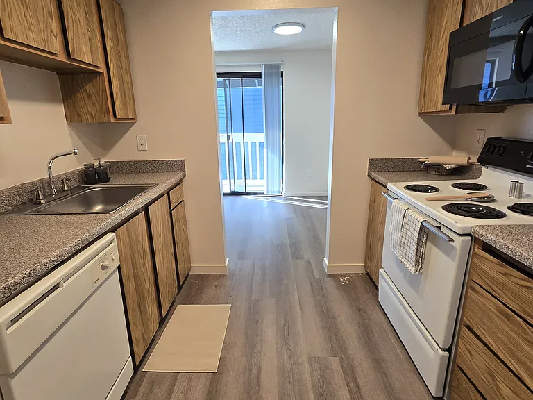 Legacy Place — Photo 18