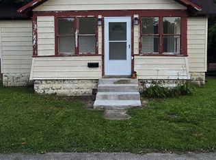 4 S 4th St, Cambridge City, IN 47327