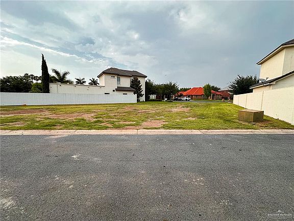 5th image of 329 Jay Ave