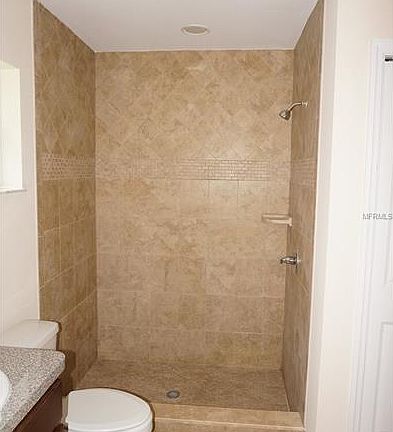 5th image of 541 Holloway Shores Dr