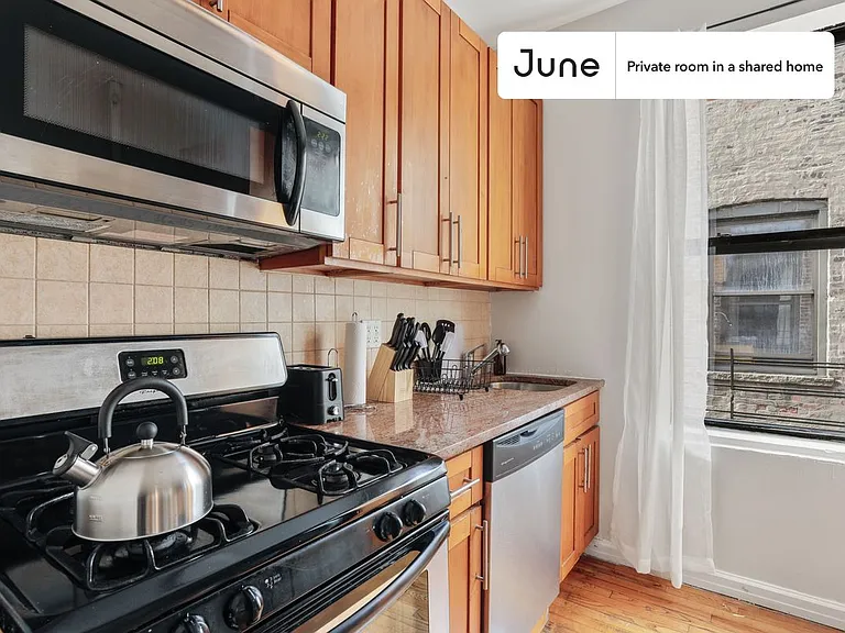211 W 109th St #C — Photo 7
