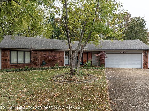 2nd image of 2642 E Copper Oaks Plz