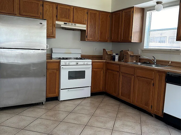 8002 Tuscarora Trl #A — Photo 7