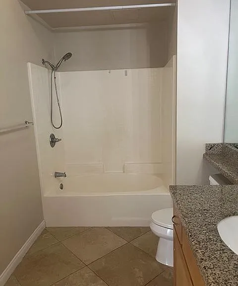 450 J St #7111 — Photo 9