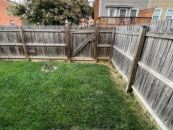2nd image of 1445 Potomac Dr #184