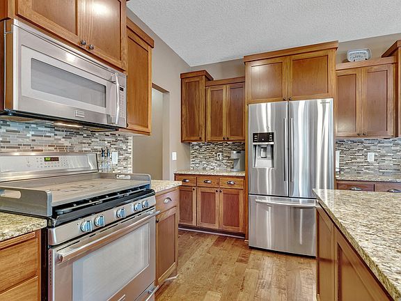 5th image of 8376 83rd St NE