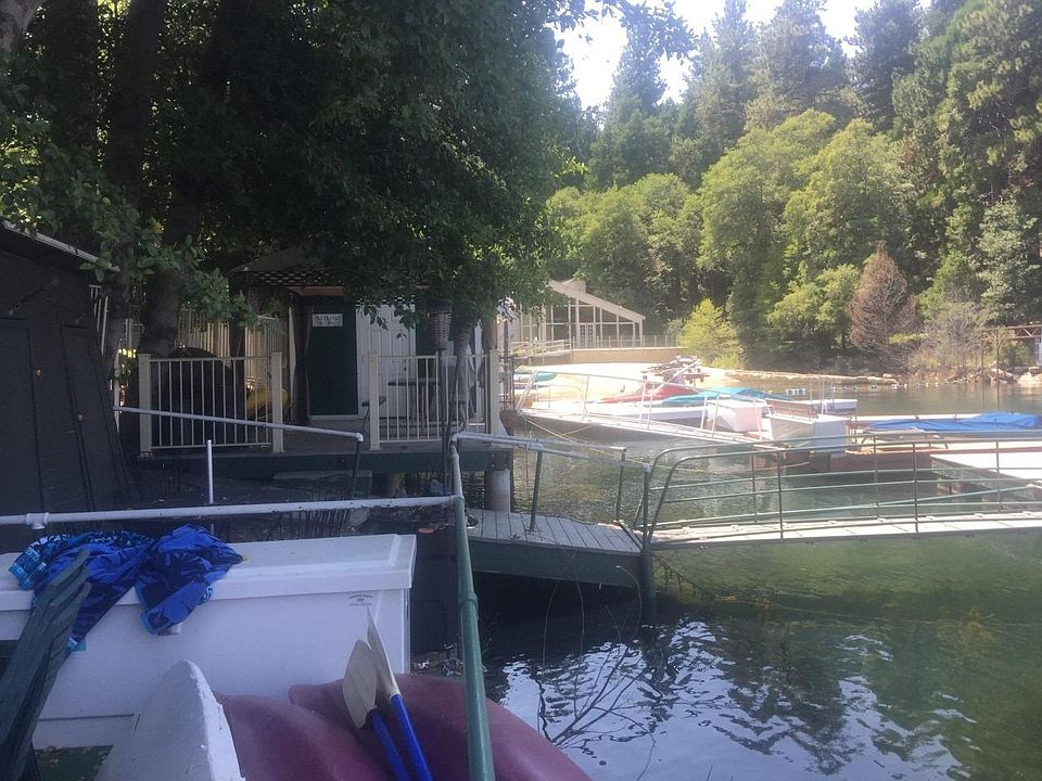 2nd image of 0 Dock Ln S #116B