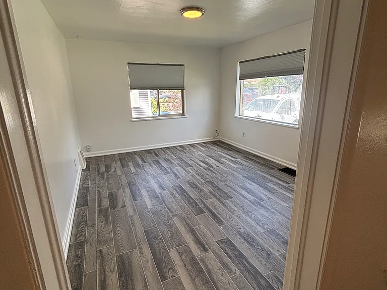 2034 S 1700 E — Photo 12