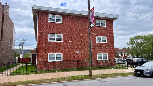 9036-42 S Cottage Grove Ave Photo 1