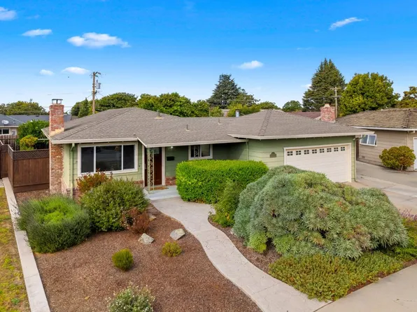 780 Bellarmine Dr, Salinas, CA 93901