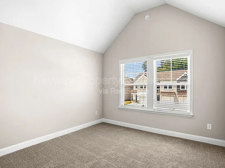 2106 SE Denmark Ave — Photo 18