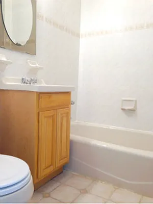 Rented by Eleni Moustakis LREB | media 12