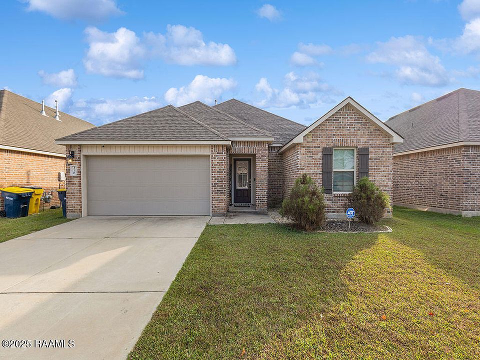 1st image of 310 Colt Ln