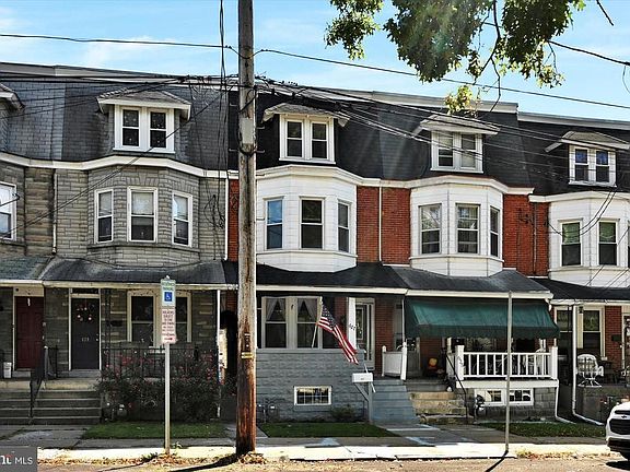 2nd image of 627 Janet Ave