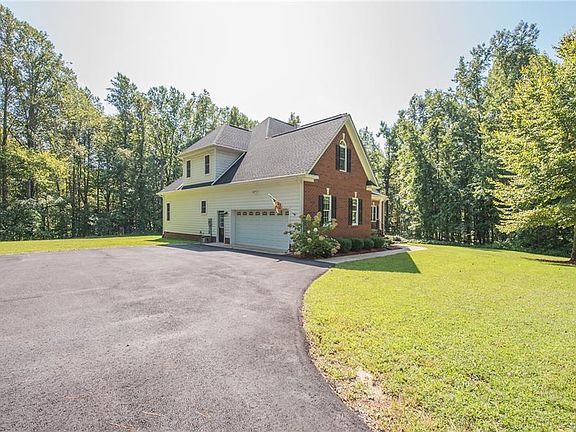 4th image of 8332 Drakes Landing Ct
