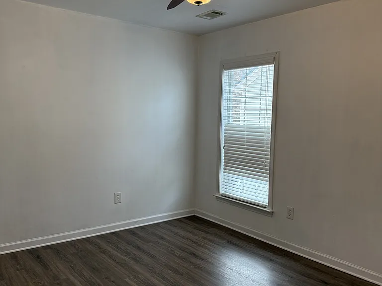 425 Friars Head Dr — Photo 14