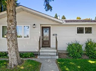 321 Haddon Rd E, Calgary, AB T2V2Z4