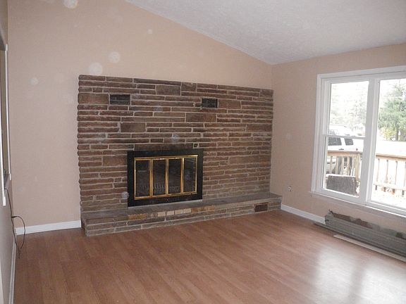 3rd image of 8702 N Spring Valley Park Dr