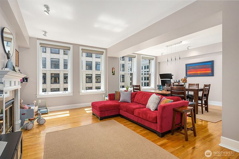 2nd image of 1500 4th Avenue #804