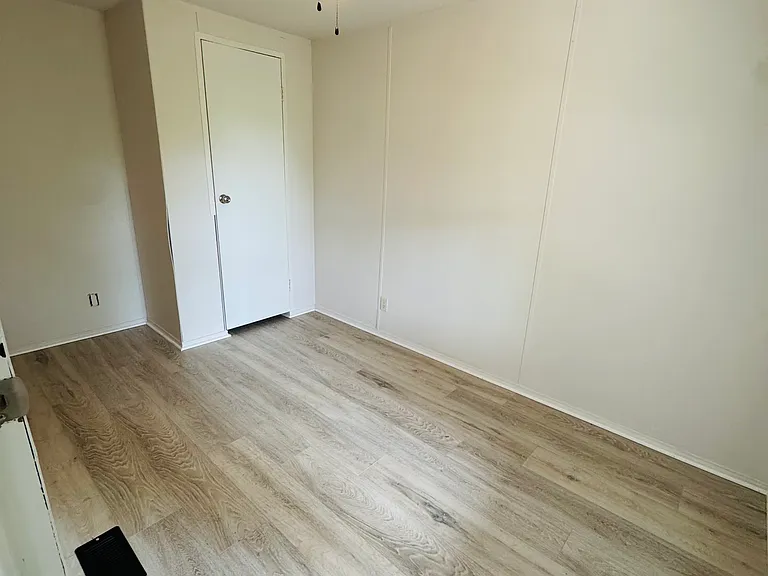 1020 Red Cloud Dr — Photo 3