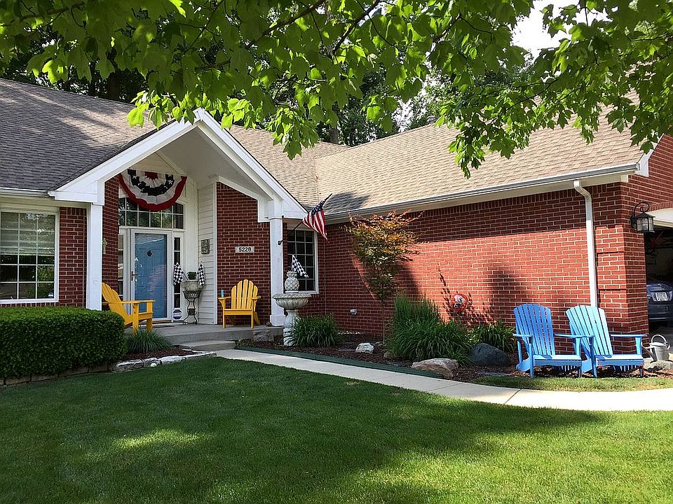 1st image of 5228 Bracken Dr