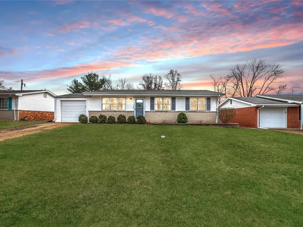 3064 Sedan Dr, Saint Louis, MO 63125