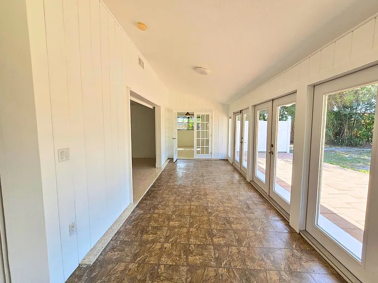 2101 Alvarado Ln — Photo 18