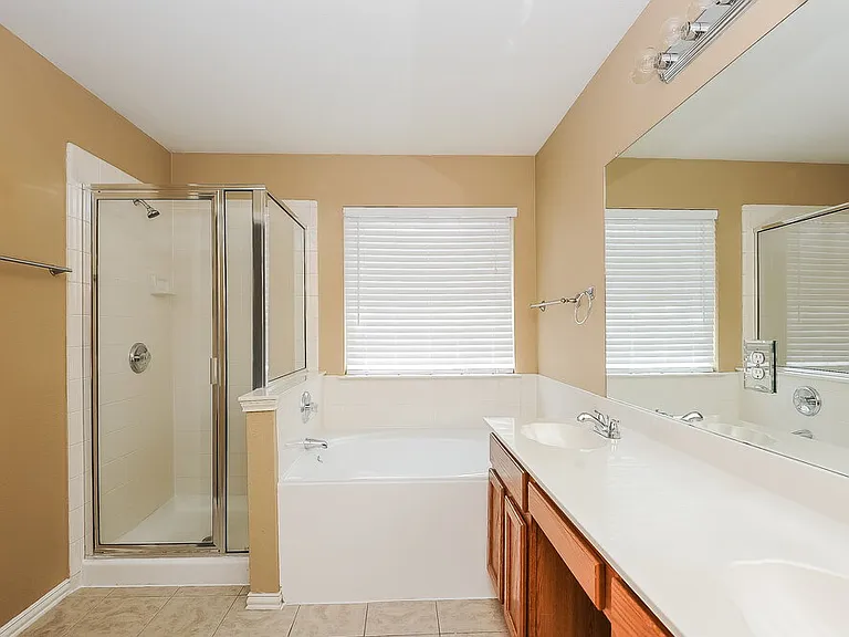 1626 Redwood Dr — Photo 12