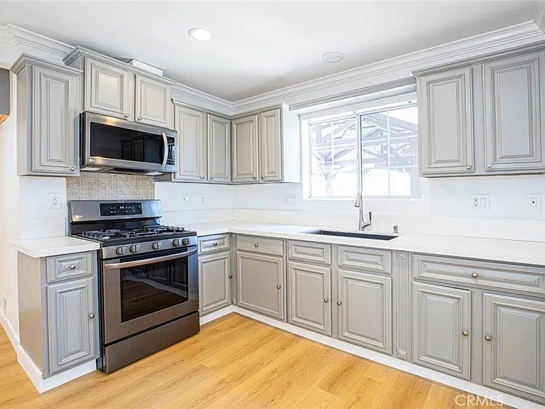 10531 Greenburn Ave — Photo 17