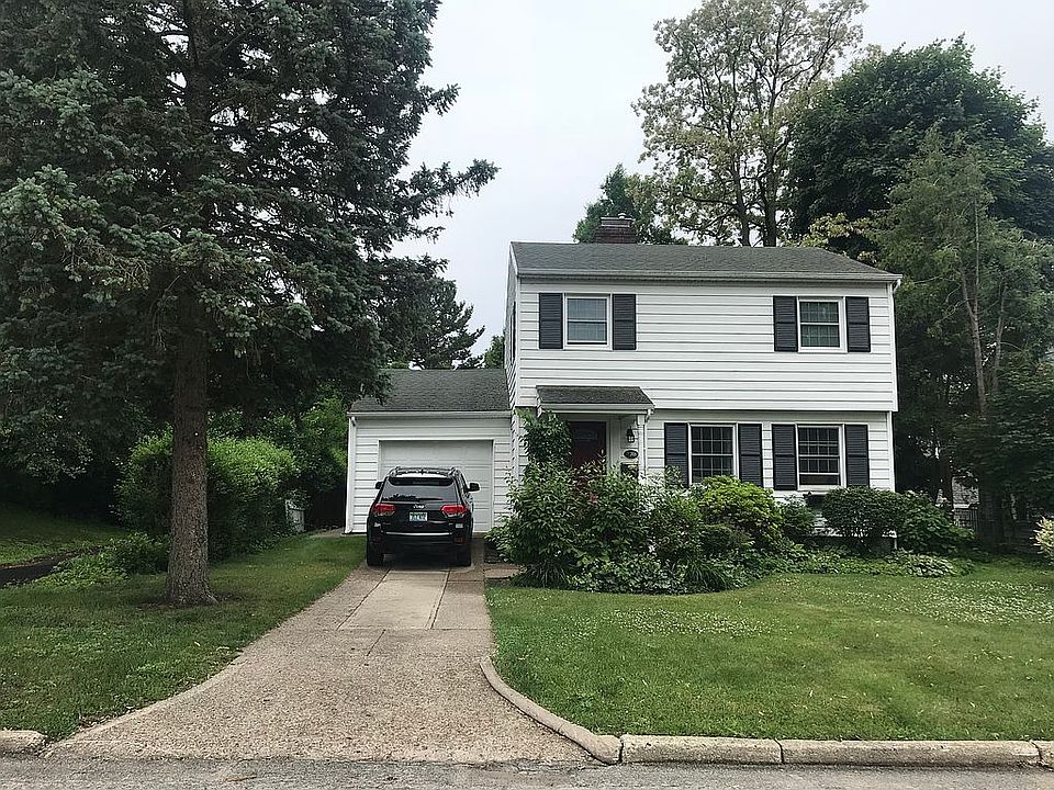 1st image of 705 W Court St