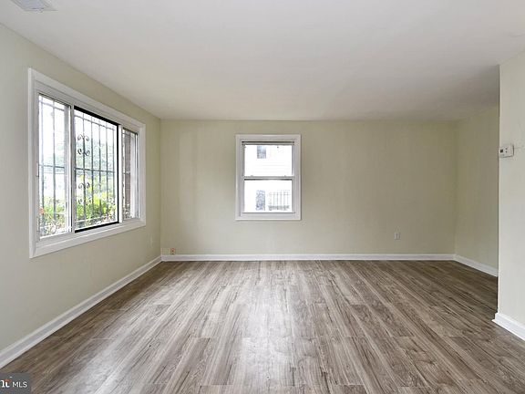 5th image of 7768 Burnside Rd