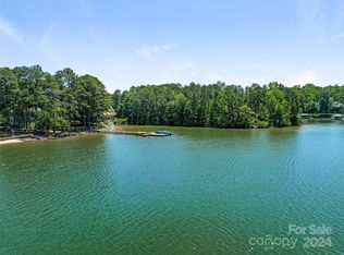 112 Churchill Ln, Mooresville, NC 28117
