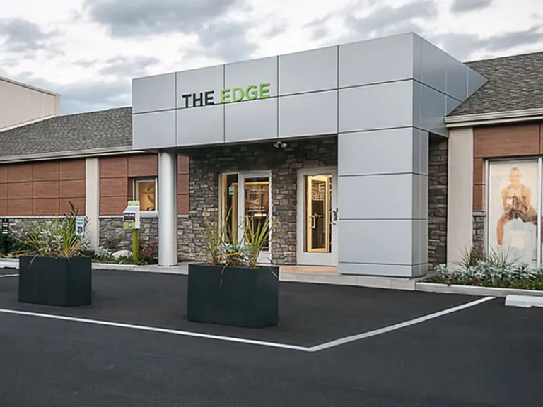 Edge at Greentree — Photo 15