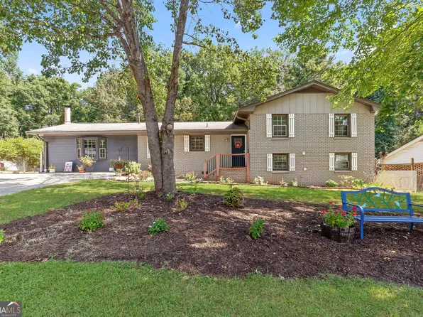 3008 Carrie Dr NW, Acworth, GA 30144