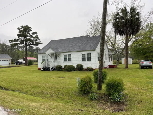282 Wildwood Road, Morehead City, NC 28557