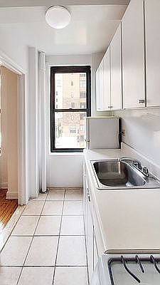 3rd image of 200 W 16th St APT 6J