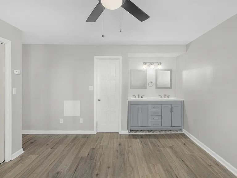 9018 Mahogany Row SE #A — Photo 4