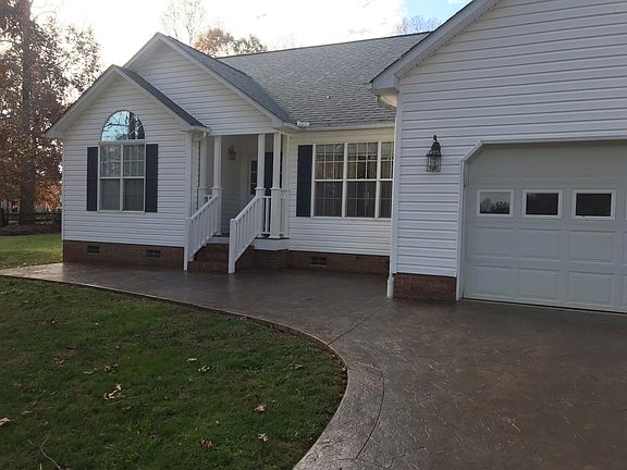 3rd image of 245 Strawberry Ln