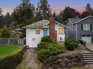 1722 NE 104th St, Seattle, WA 98125