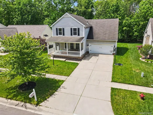149 Laura Ln, Linden, MI 48451