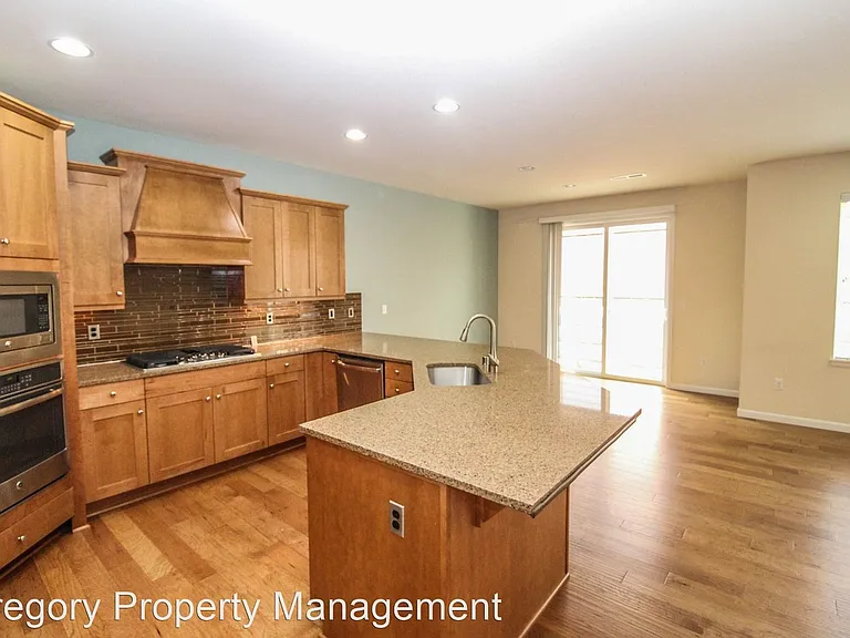 19523 33rd Dr SE — Photo 12