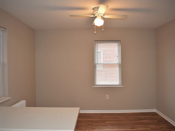 5th image of 2956 Yorkway #A