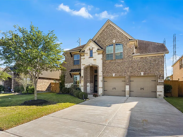 2736 Ahnya Ln — Photo 43