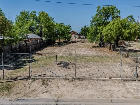 1365 Bryan St, Eagle Pass, TX 78852