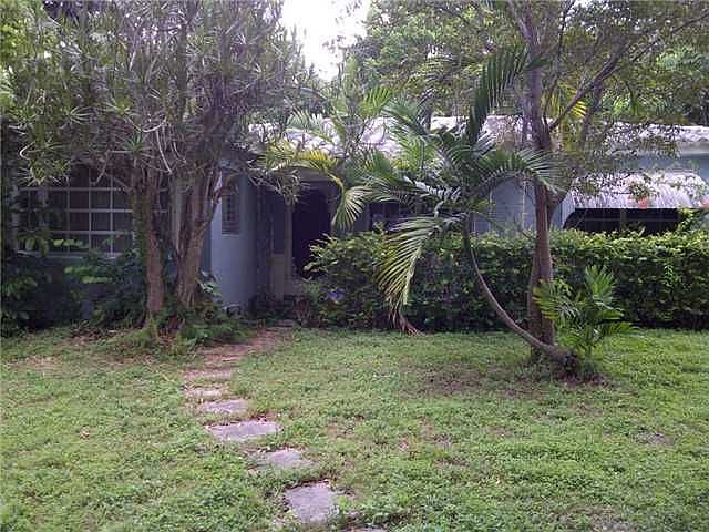 2nd image of 4215 Braganza Ave