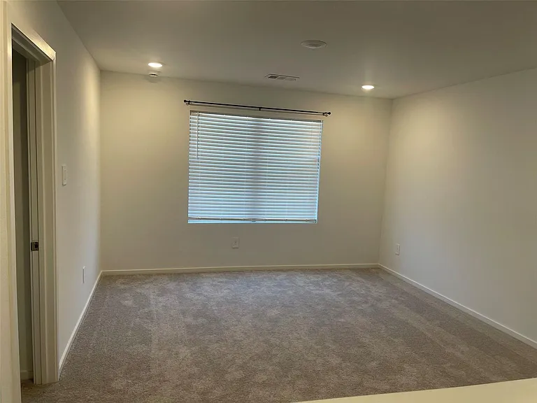 22466 Birchfield Grove Ln — Photo 4