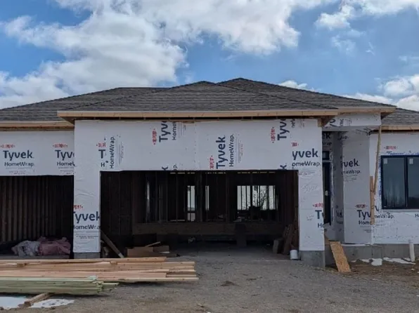 3064 Ridgeview Cir, Coralville, IA 52241