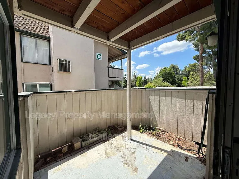 5460 Concord Blvd #B4 — Photo 12